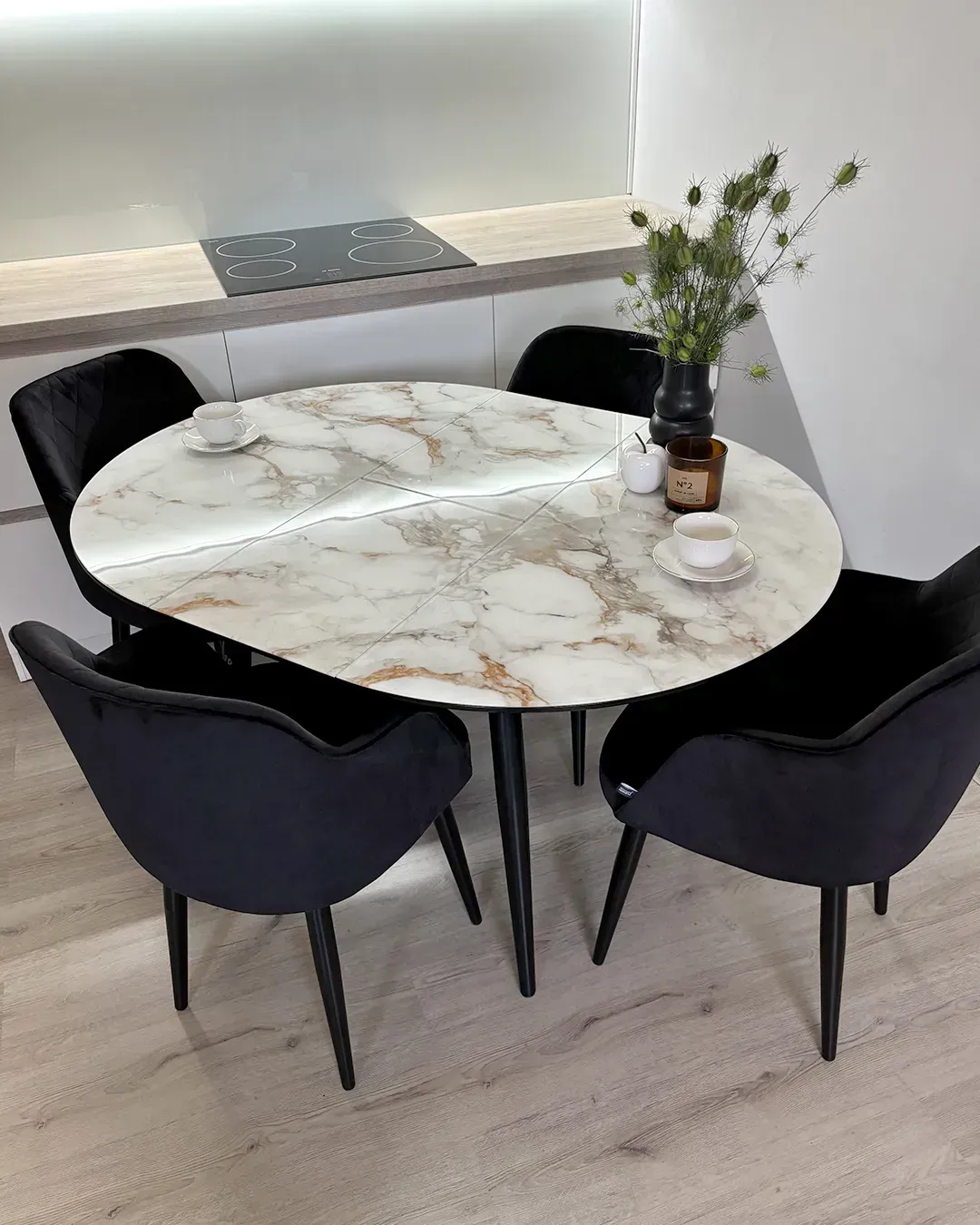 rozkladnyi-obidnii-stil-oliver-black-025153-43118830422003